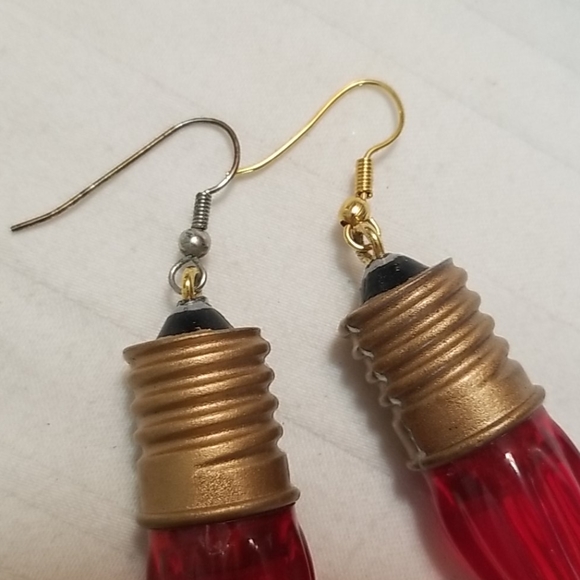 Red Christmas Light Bulb Earrings - Picture 3 of 4